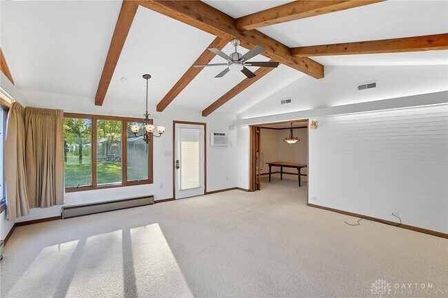 Building Photo - 1033 Georgian Dr