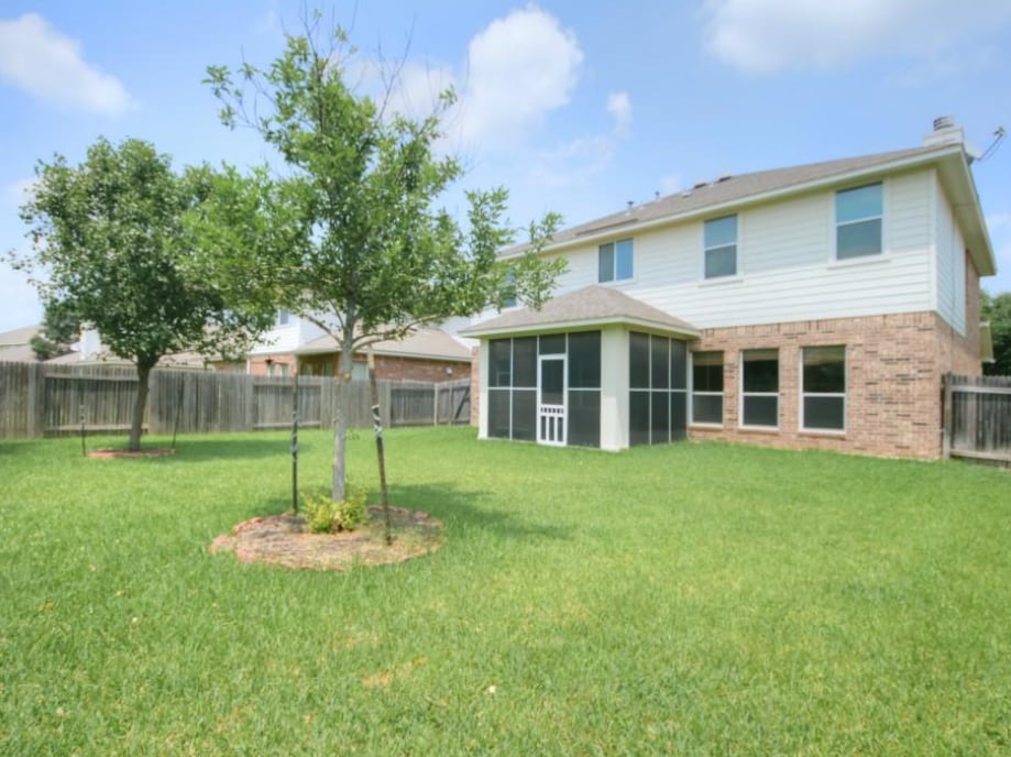 Building Photo - 9624 Castle Pines Dr