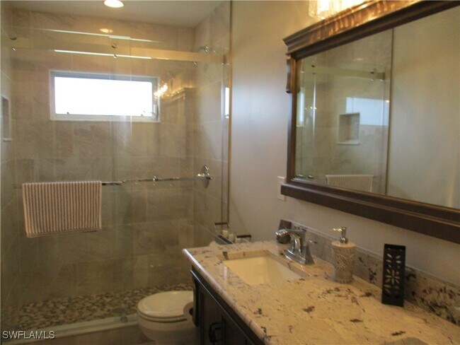 Building Photo - 5008 SW 9th Pl