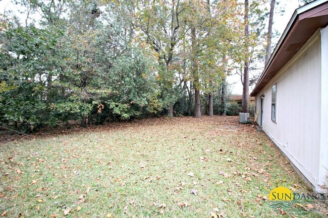 Building Photo - Great 3 Bedroom Home in Fort Walton