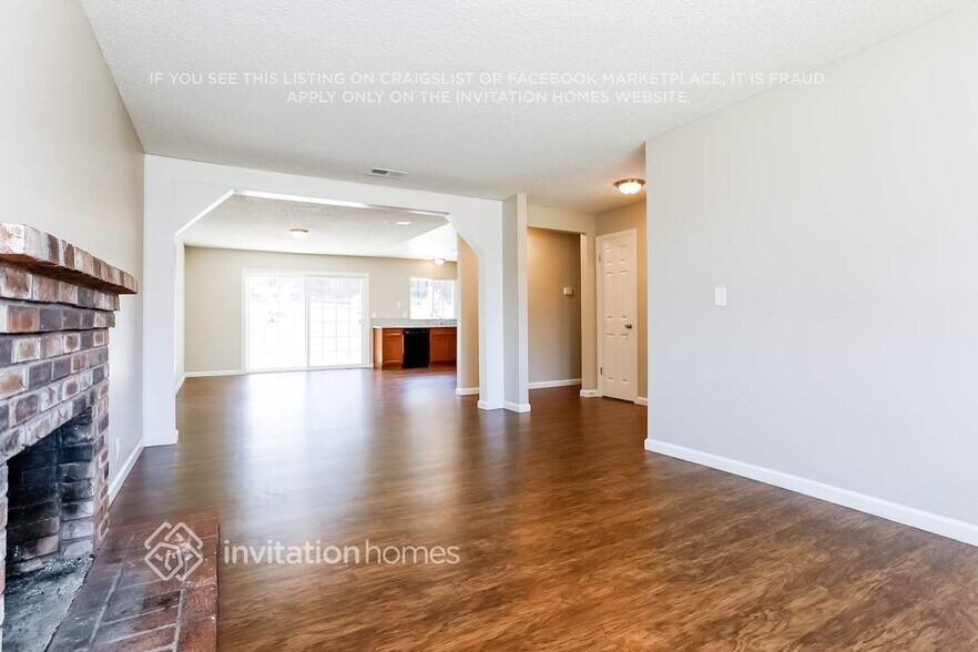 Building Photo - 300 Radcliffe Dr