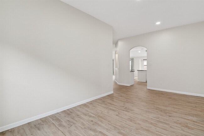 Building Photo - 1814 Midnight Ln