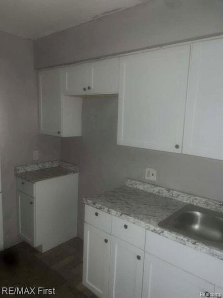 Building Photo - 14338 Lauder St