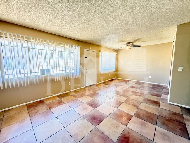 Building Photo - 2804 N 43rd Ave