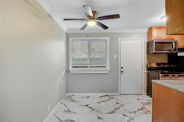 Building Photo - 3310 Douglas Ave