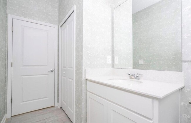 Building Photo - 13890 Title Wy