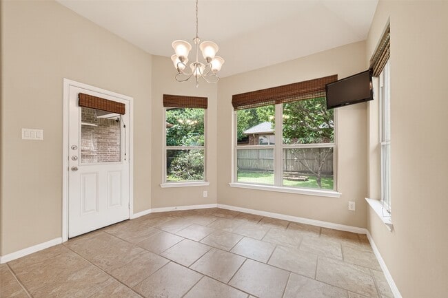 Building Photo - 111 Pheasant Run Dr