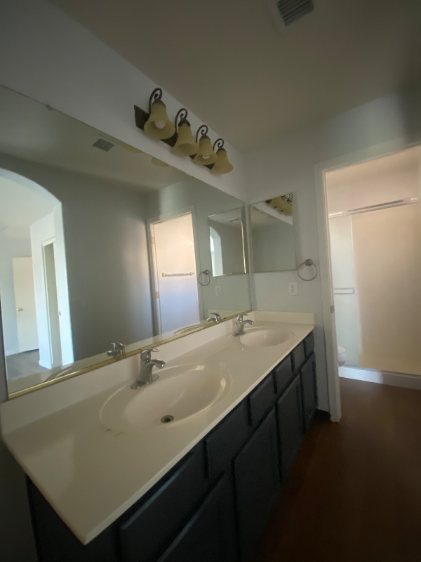 Building Photo - 40385 W Thornberry Ln