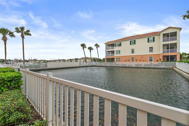 Building Photo - 300 Marina Bay Dr