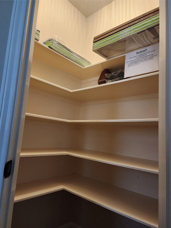 Building Photo - 8006 Indian Desert Dr