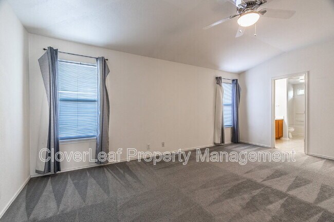 Building Photo - 9119 Spiral Woods