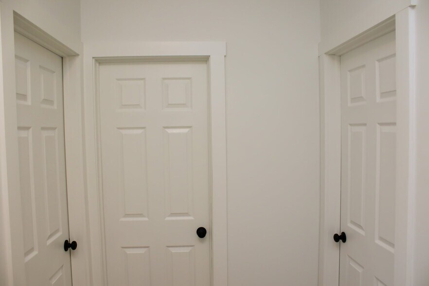 Building Photo - 5015 Reeder St