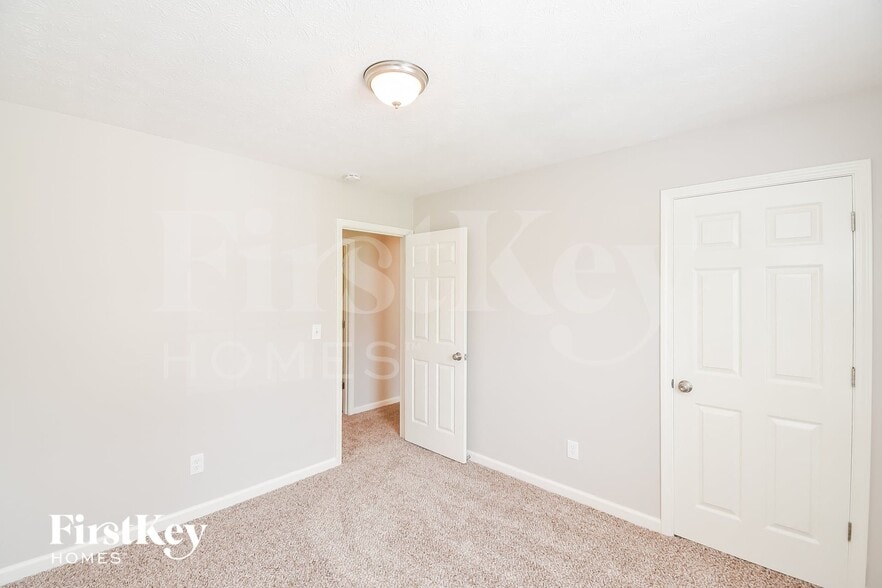 Building Photo - 414 Princeton Dr