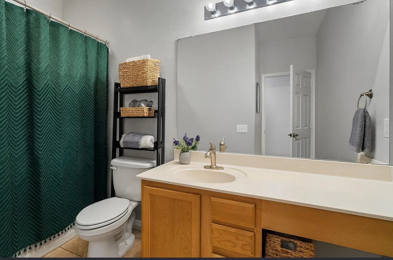 Building Photo - 9132 Ipswich Bay Dr