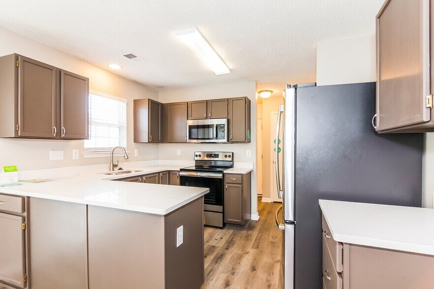 Building Photo - 427 Amhurst St SW