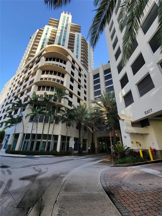 Building Photo - 9055 SW 73rd Ct