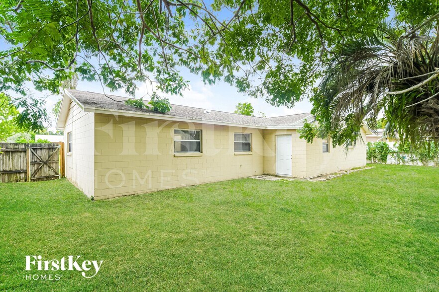 Building Photo - 1836 Columbine Dr