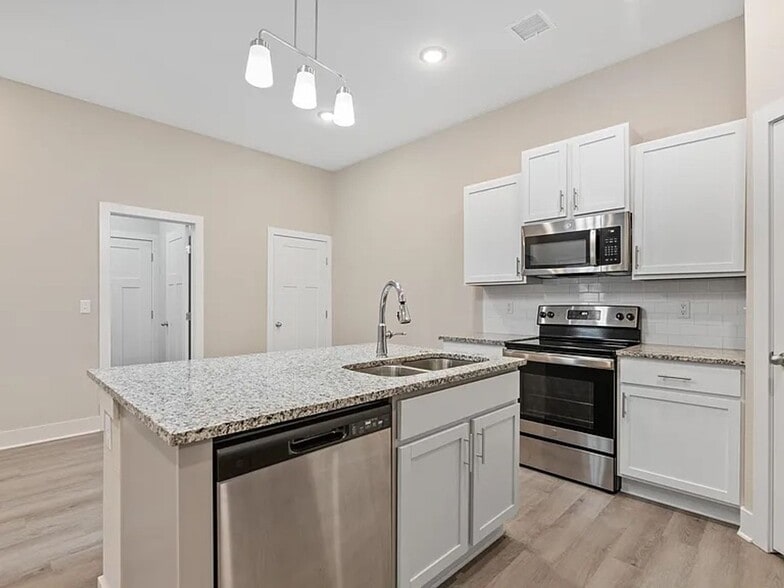 Building Photo - 3518 W 45th St S