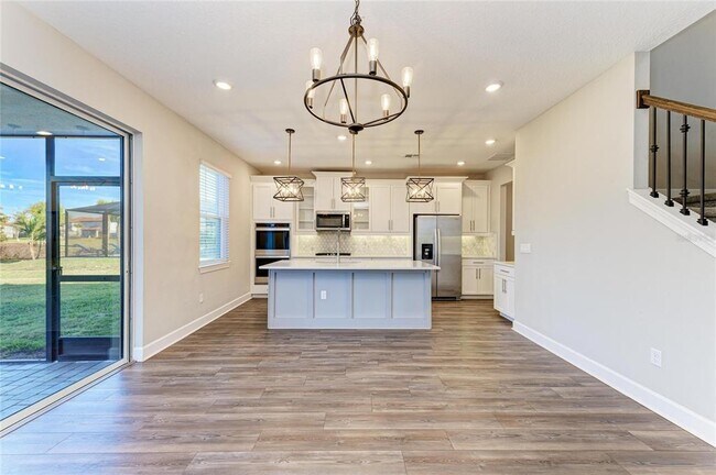 Building Photo - 13827 Green Hammock Pl