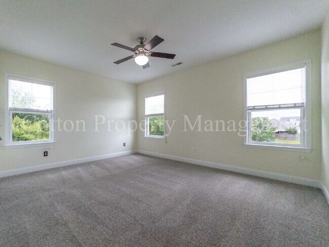 Building Photo - 7445 Darius Dr