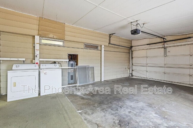 Building Photo - 2431 N Higley Rd