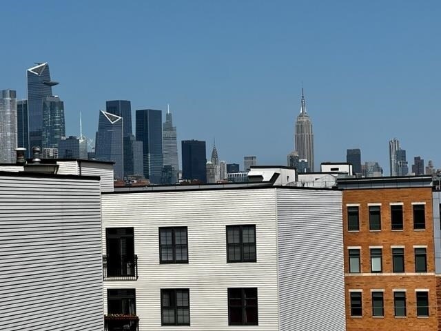 Building Photo - 800 Jackson St