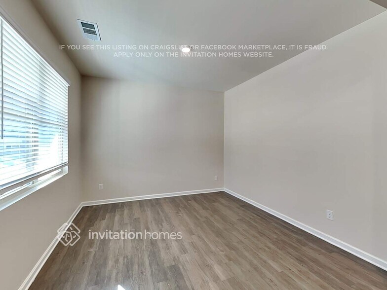 Building Photo - 919 Lilfield Ln