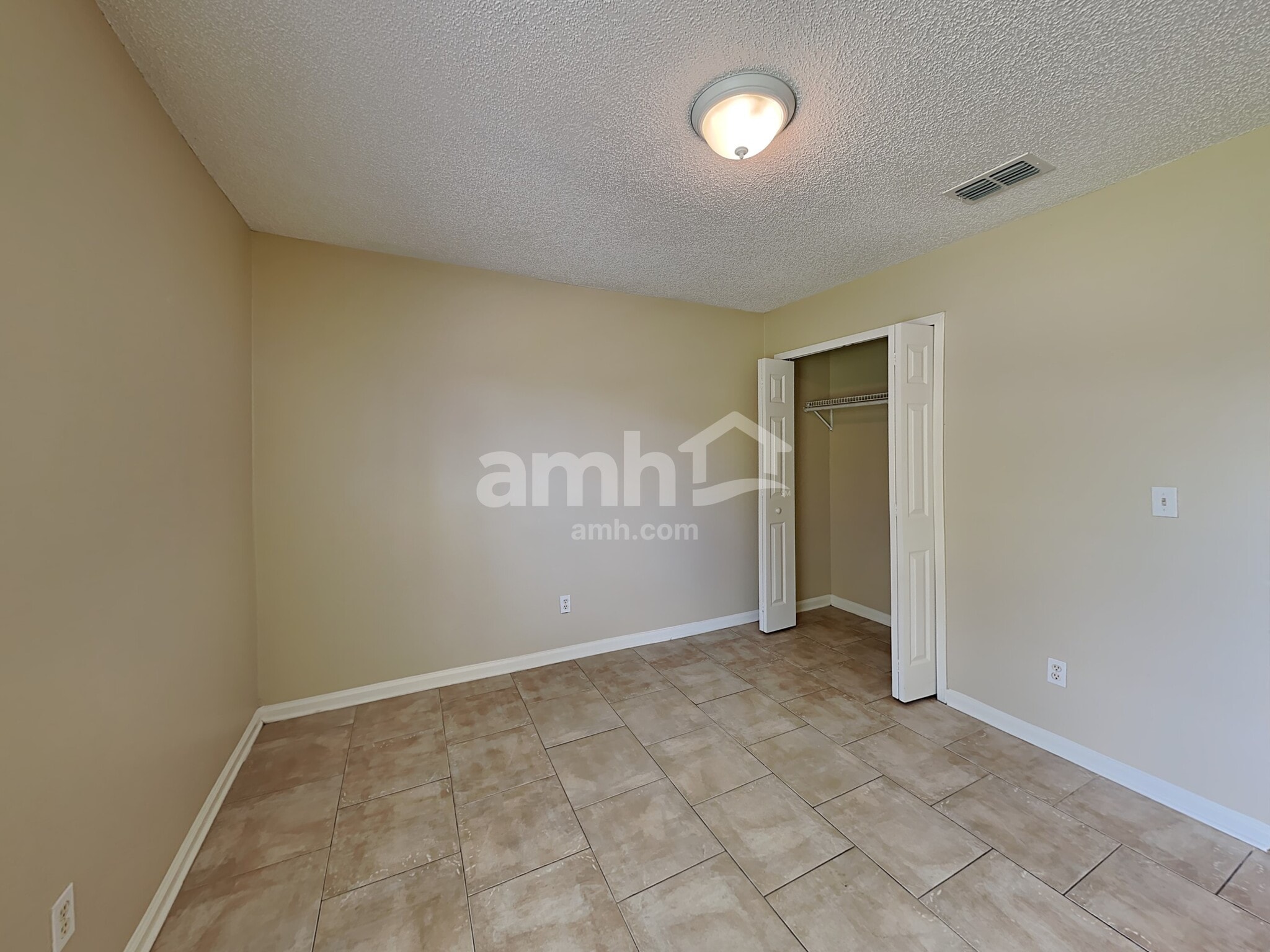 Building Photo - 3154 Fox Squirrel Dr