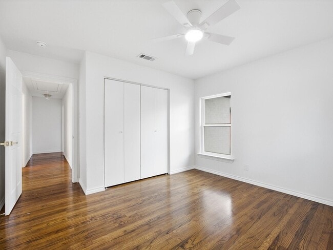 Building Photo - 10209 Casa View Dr