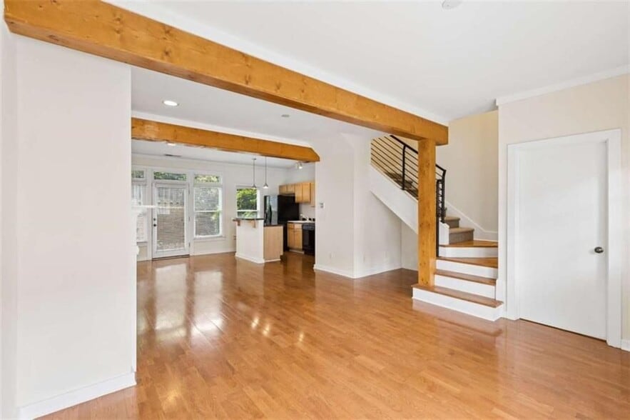 Building Photo - 1516 Howell Mill Rd NW