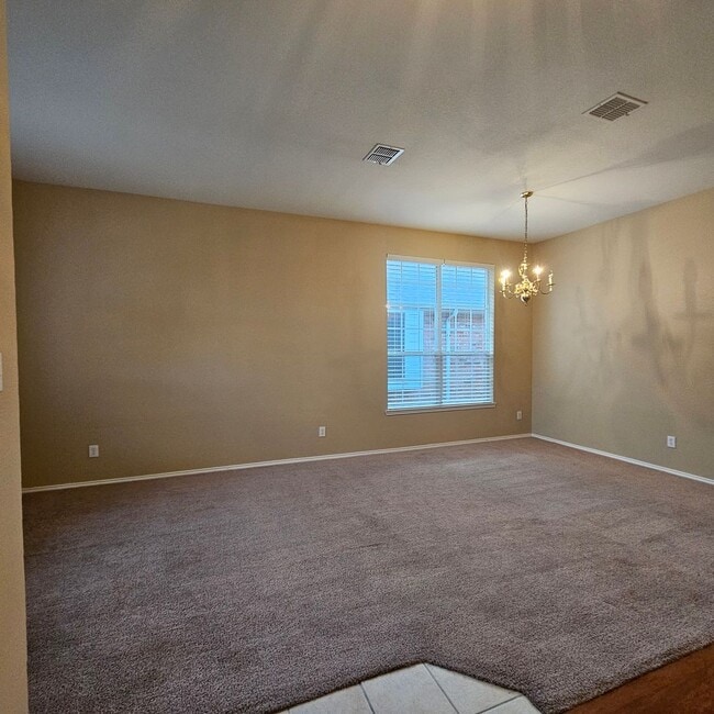 Building Photo - Pine Ridge Estates