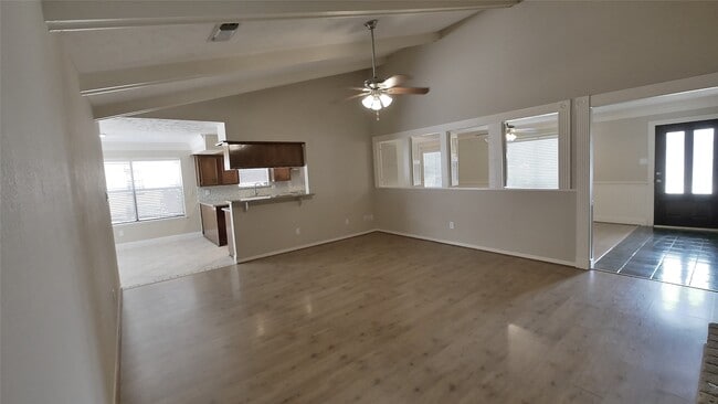 Building Photo - 21626 Park Tree Ln
