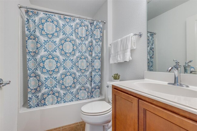 Building Photo - 7414 Birmingham Forest Dr
