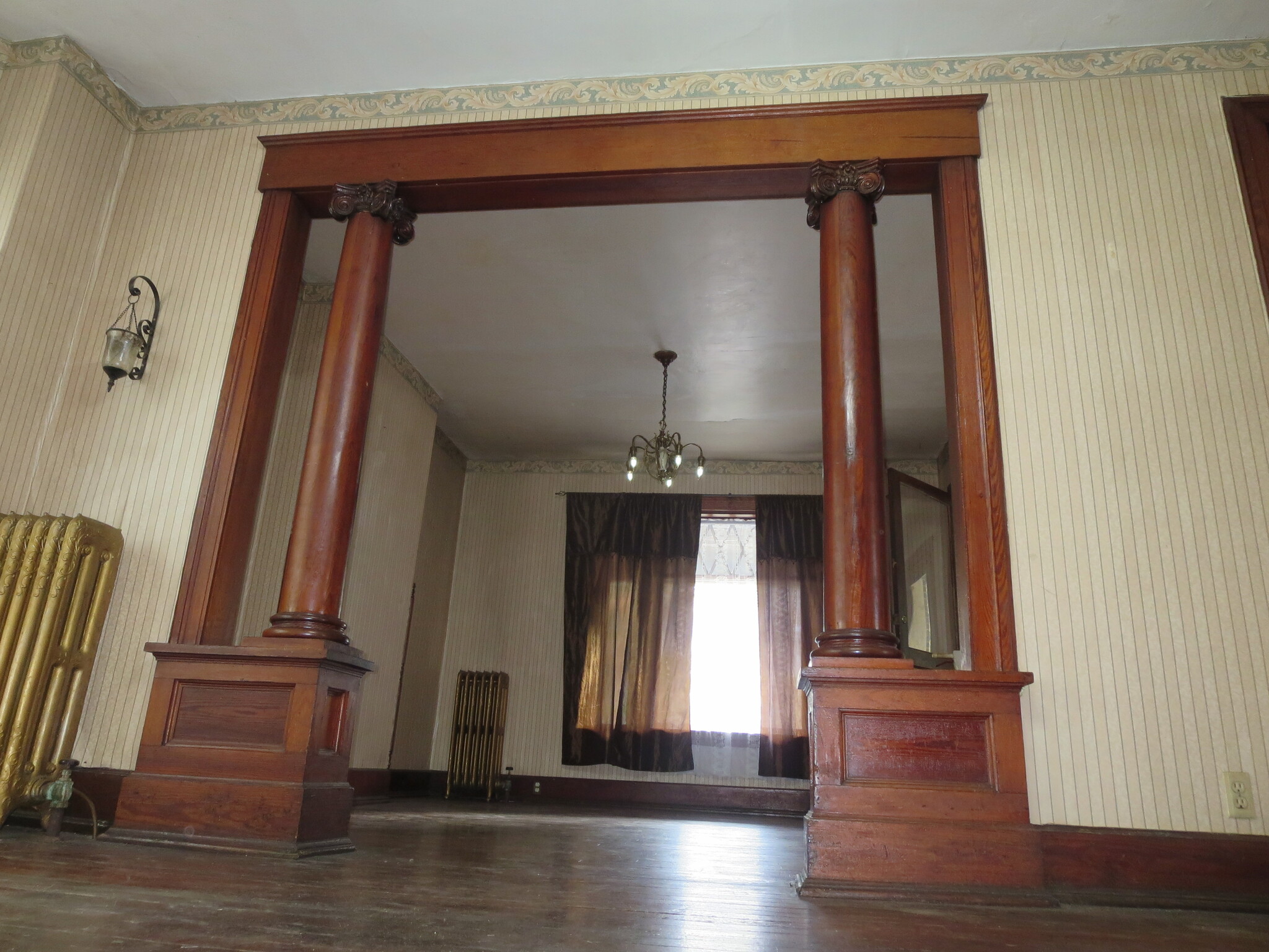 Dining Room looking into the Living Room. - 204 S 6th St