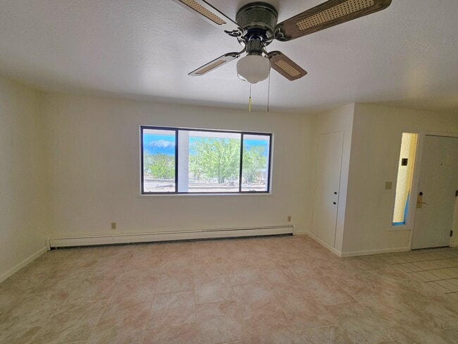 Building Photo - 1353 Santa Cruz Dr