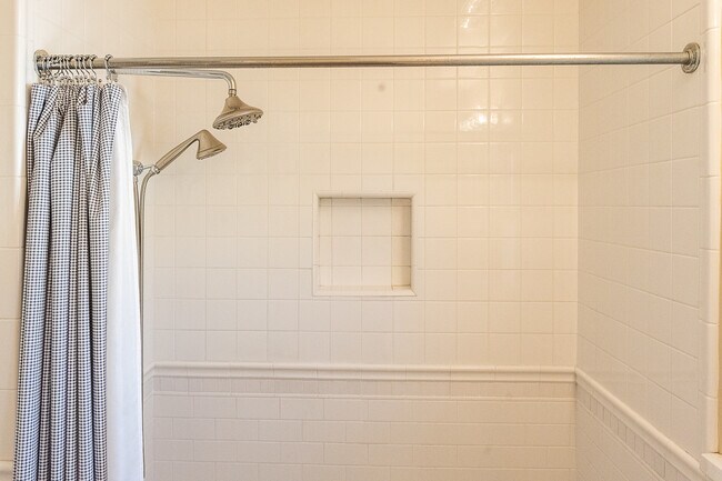 Building Photo - 6328 Camellia Ave