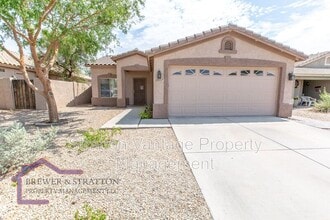 Building Photo - 10117 E Obispo Ave