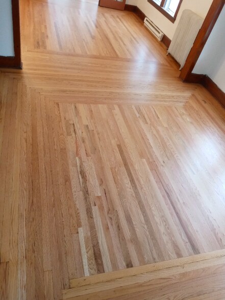 Building Photo - 1210 Erie St