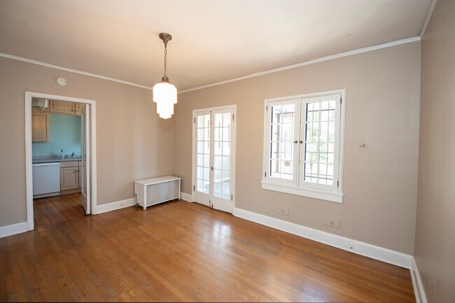 Building Photo - 850 Humboldt St