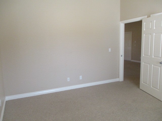 Building Photo - Move-In Discount - 3 Bedroom 2 bath in The Seasons