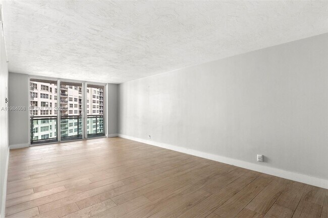 Building Photo - 3001 S Ocean Dr