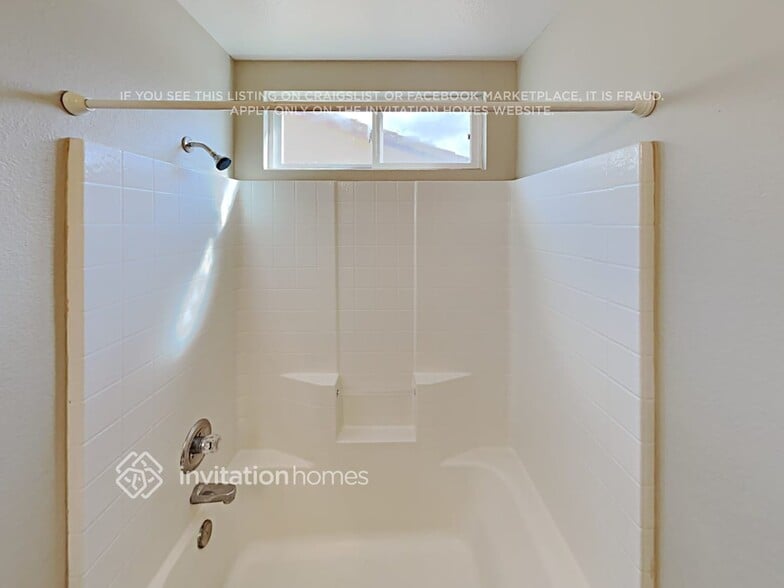 Building Photo - 42078 Pacific Grove Way