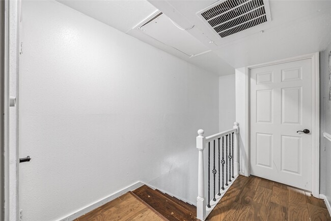 Building Photo - 2574 Marilee Ln