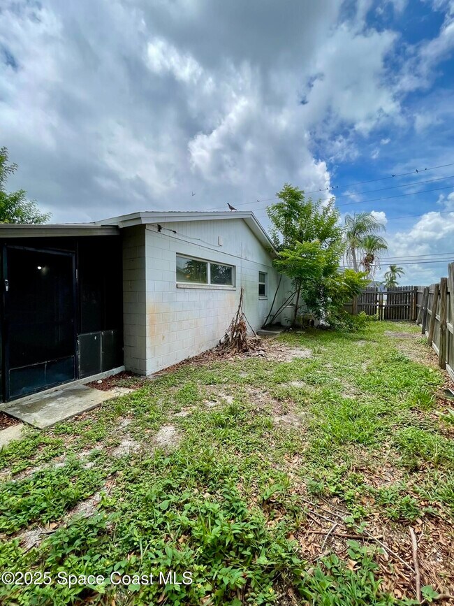 Building Photo - 420 Newfound Harbor Dr
