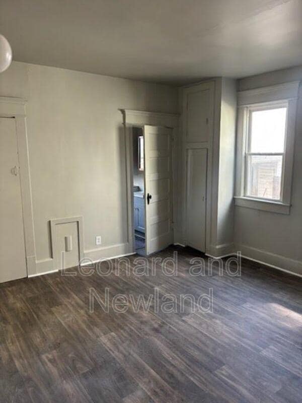 Building Photo - 235 N 10th St