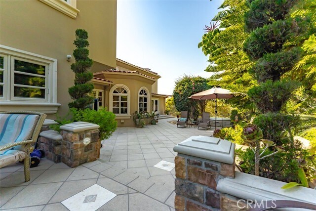 Building Photo - 410 Blumont St