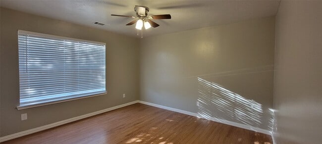 Building Photo - 4427 Eaglewood Trail Dr