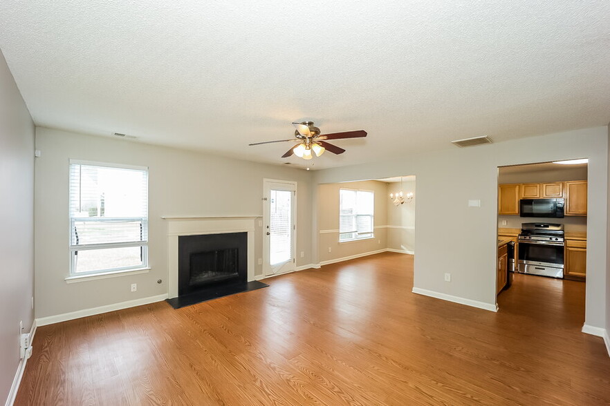 Building Photo - 346 Haverhill Ln