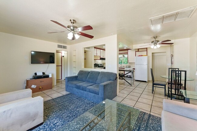 Building Photo - ROOM FOR RENT IN LARGE HOME
