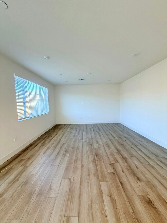 Building Photo - 3948 Telluride St